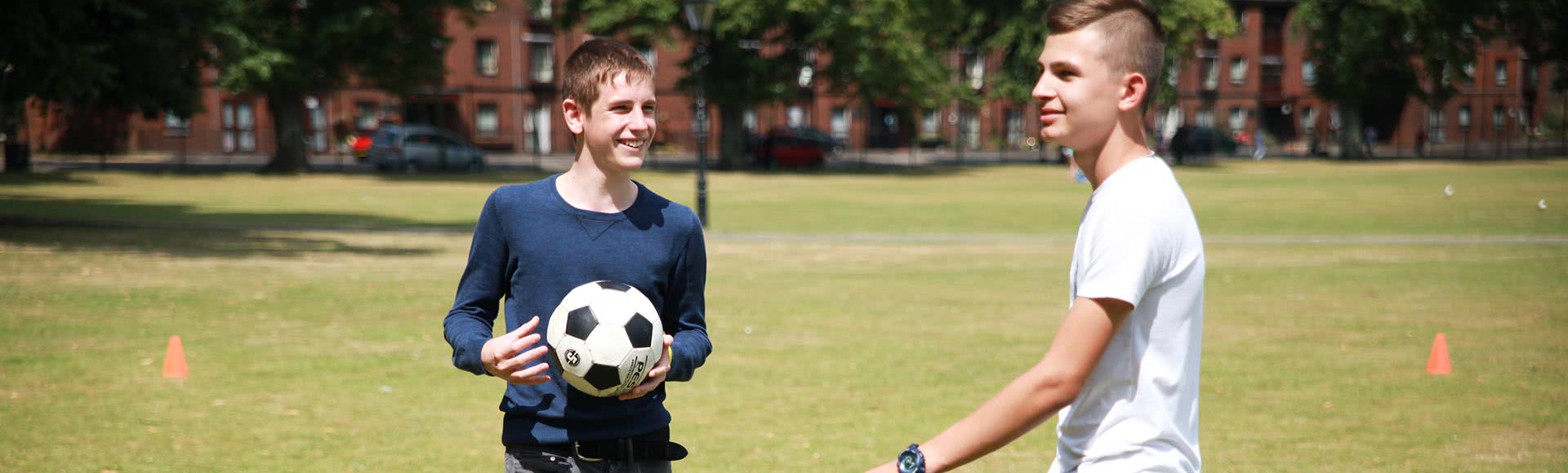 Cursos de Inglés y fútbol para jóvenes en Inglaterra
